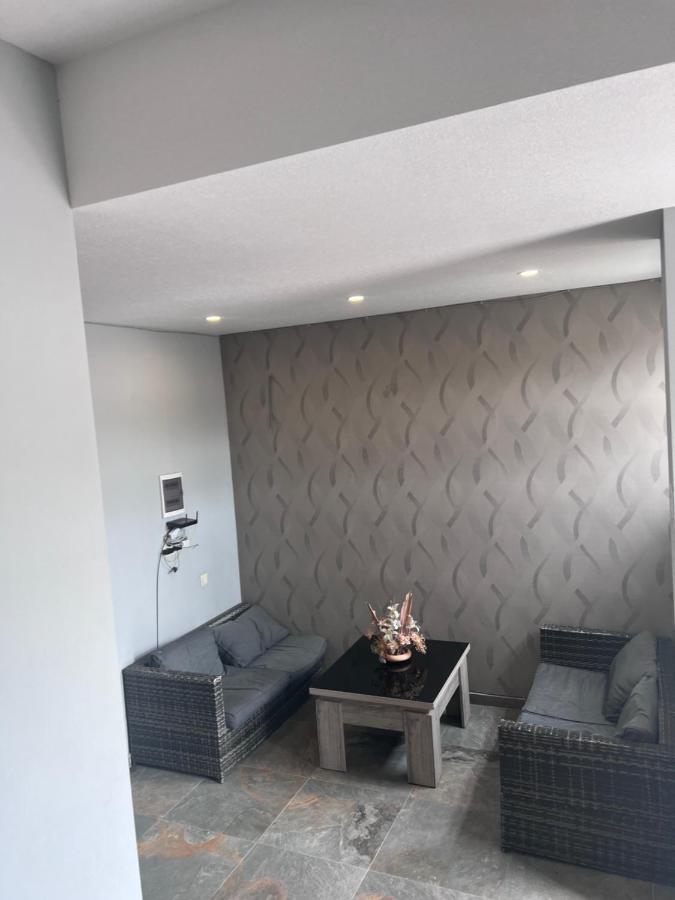 קוטאיסי Starhostel מראה חיצוני תמונה