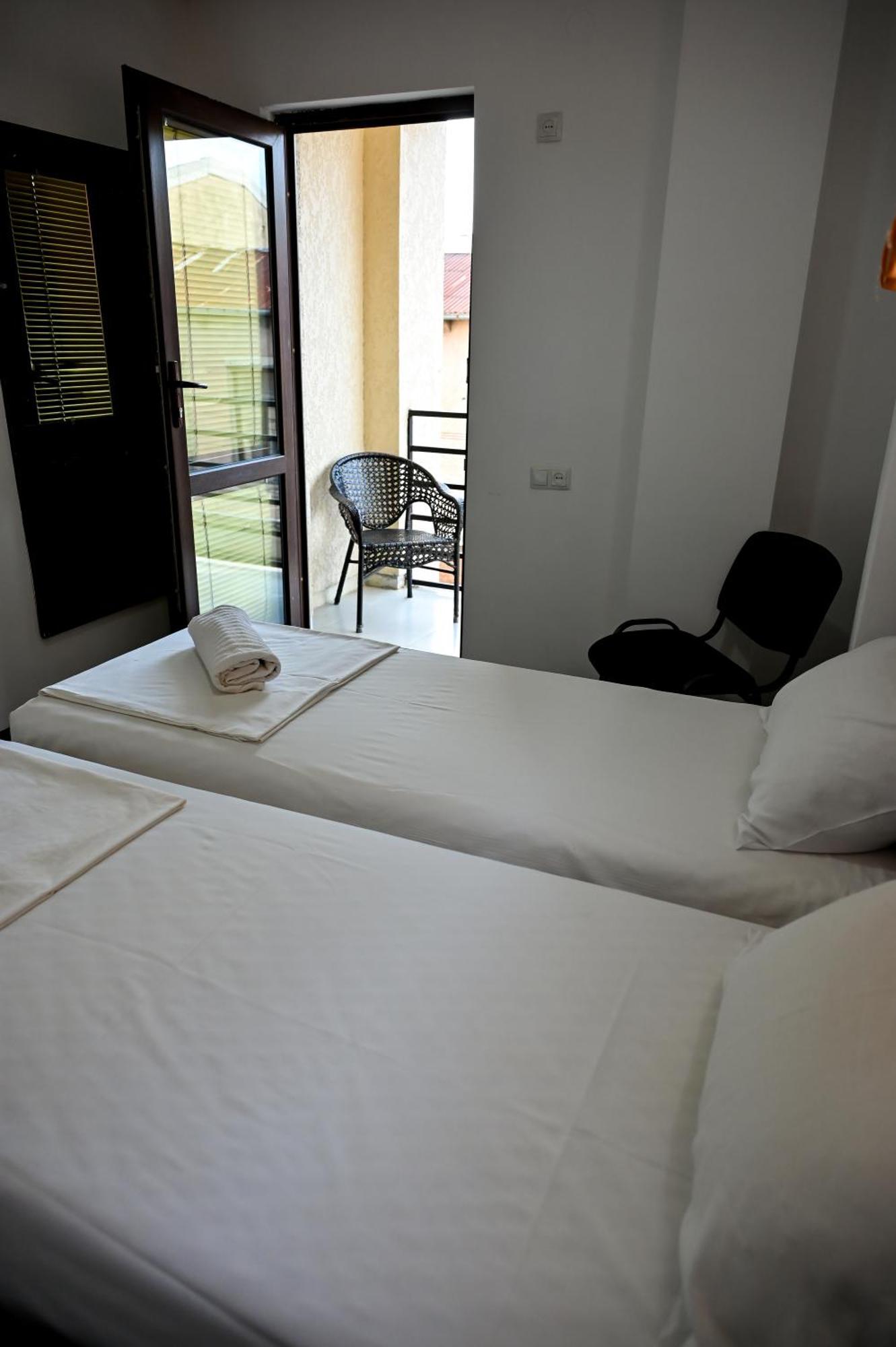 קוטאיסי Starhostel מראה חיצוני תמונה