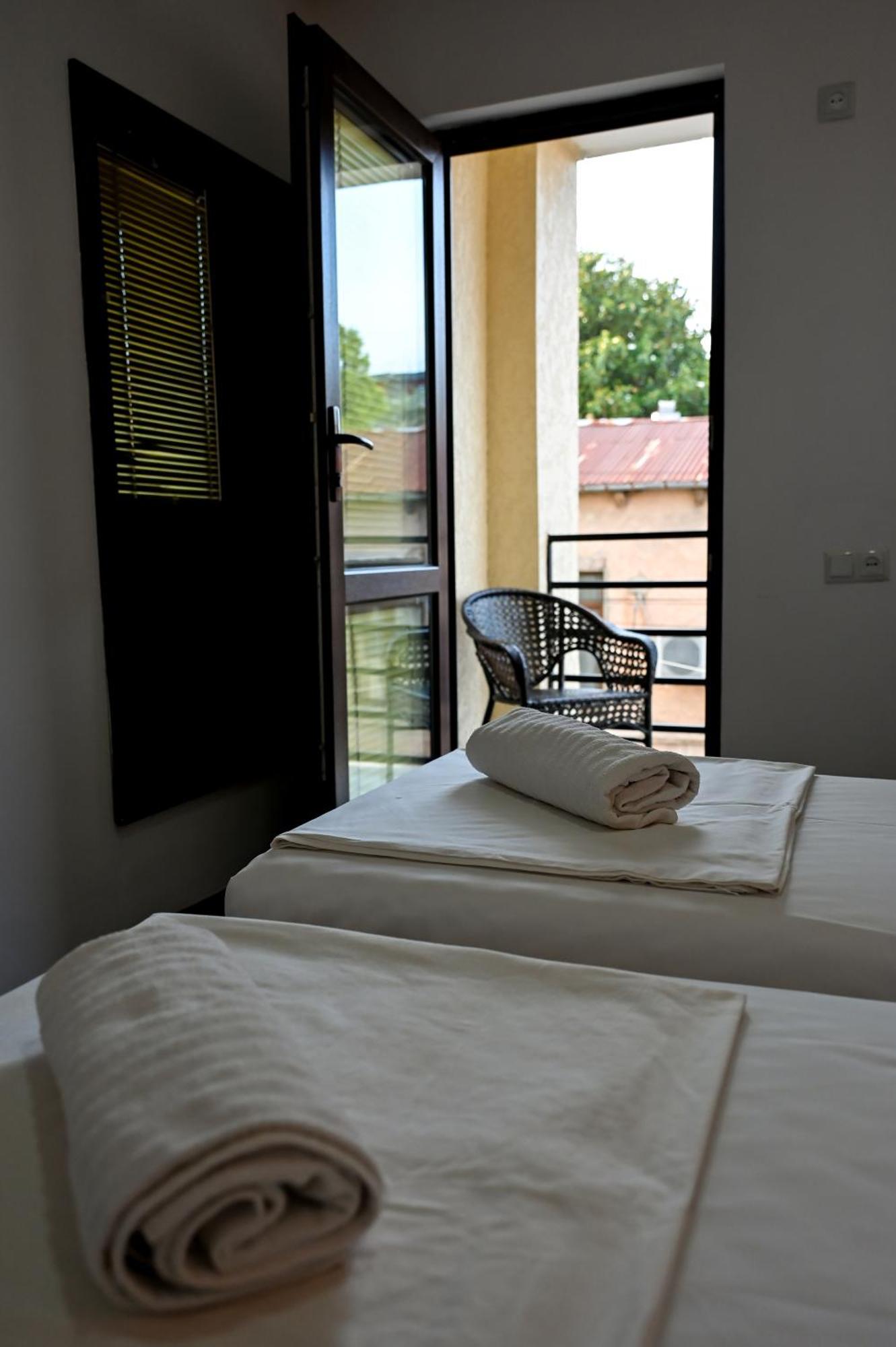 קוטאיסי Starhostel מראה חיצוני תמונה