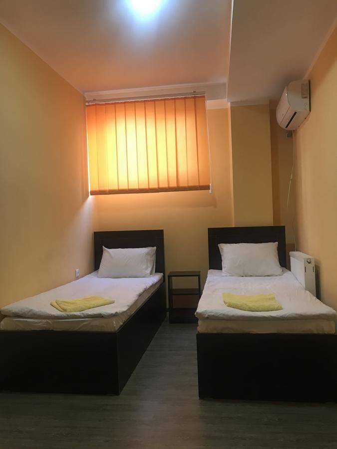 קוטאיסי Starhostel מראה חיצוני תמונה